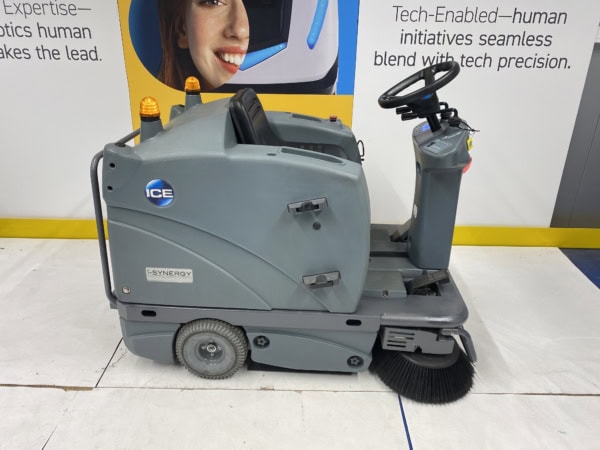 iS1100L  / 60152100198